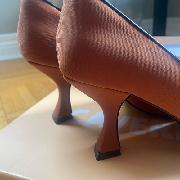 CAVERELY Lola Pump Heels- chestnut- never used - Picture 7 of 8